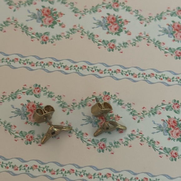 Bing Bang NYC Designer Vermeil Sterling Silver Tiny Fox Head Black Crystal Studs - Picture 3 of 3